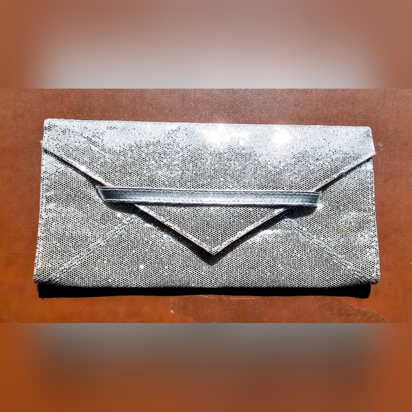 Victoria's Secret silver metallic Disco envelope clutch formal special occasion - Picture 6 of 14